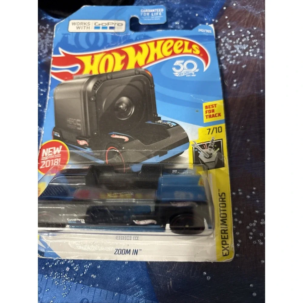 New (8) Hot Wheels Cool Classics‎ Diecast Car
